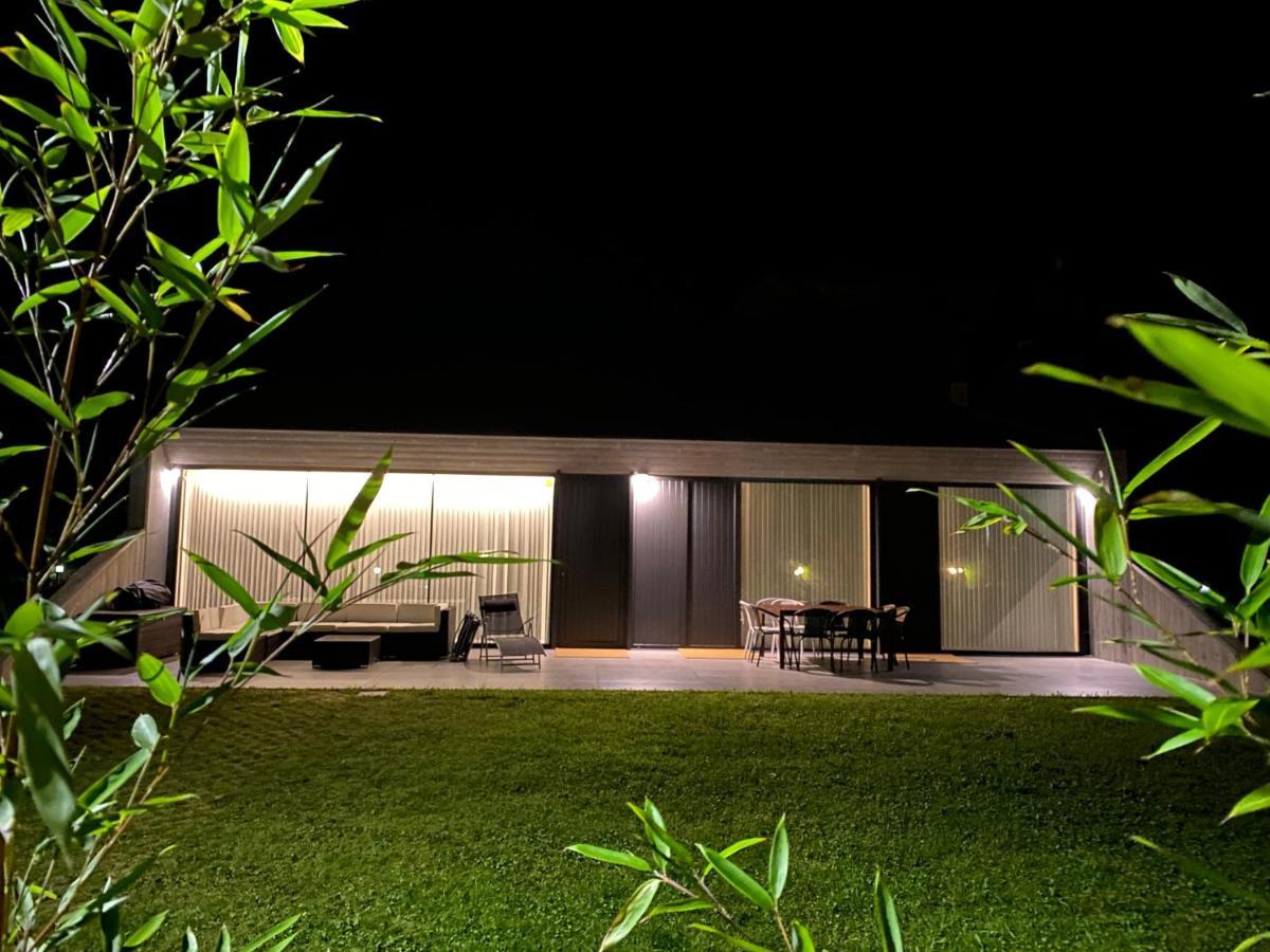 Villa La Casa De Hierba - De Diseno Con Jardin Y Wifi Cerca De Playas De