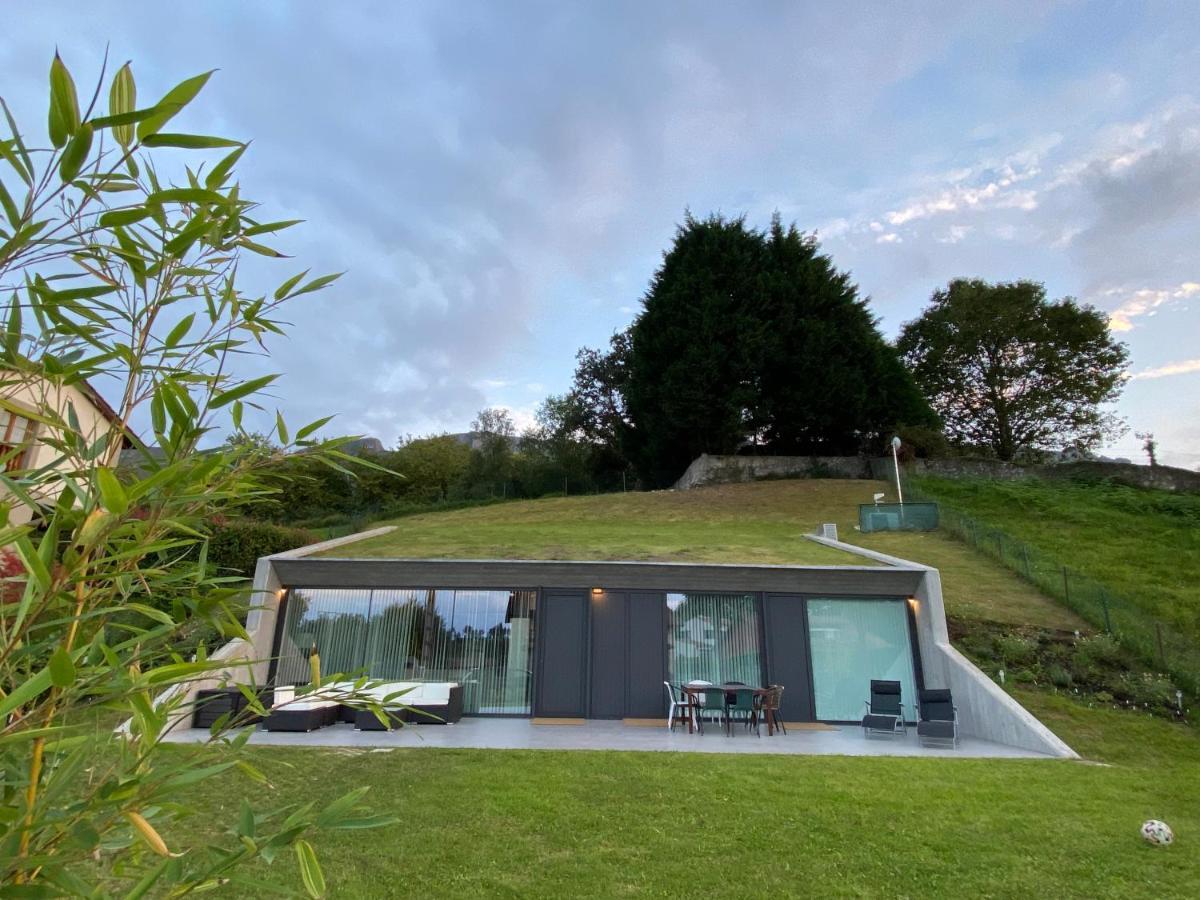 Villa La Casa De Hierba - De Diseno Con Jardin Y Wifi Cerca De Playas De *